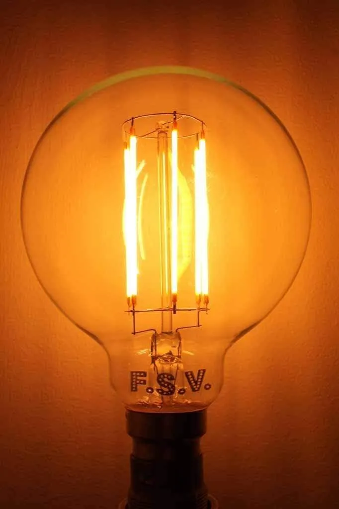 6W E27 Filament LED G95 Round 2200K Bulb Dimmable