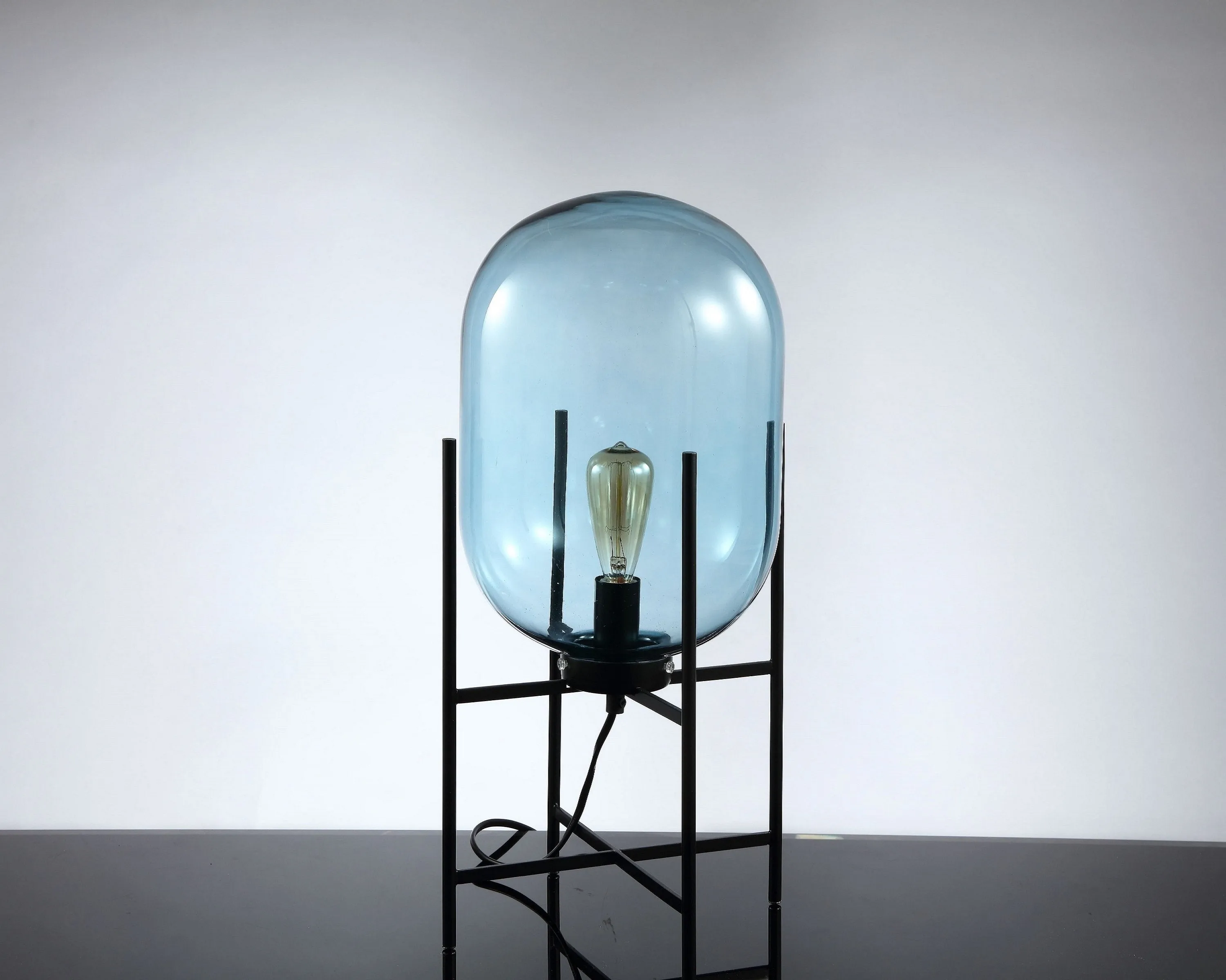 Beautiful Modern Datae Luxury Table Lamp