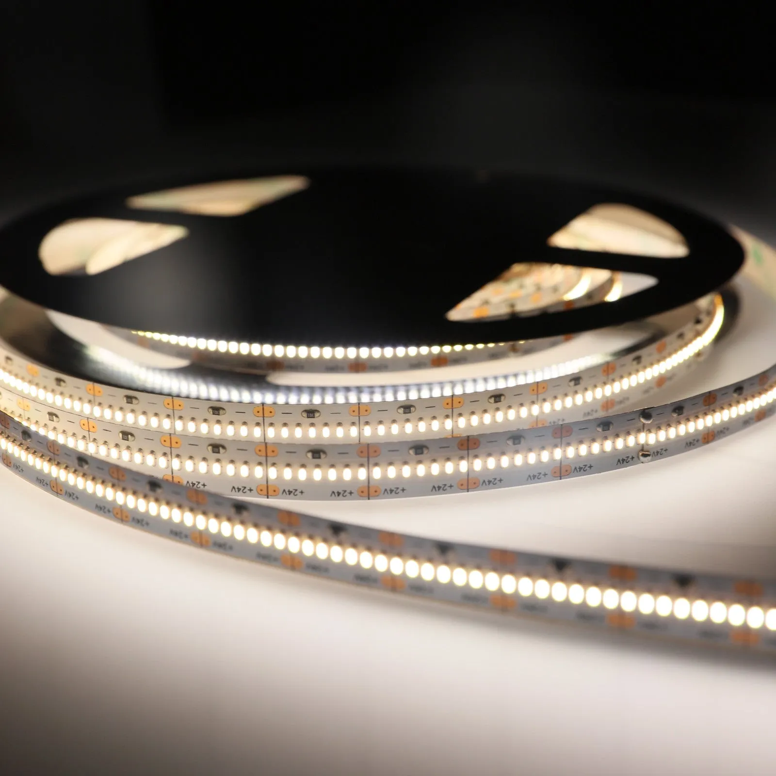 CRI-MAX™ CRI 95  High Brightness LED Flexible Strip 4000K 5000K - 420 LEDs/m - 5m/Reel