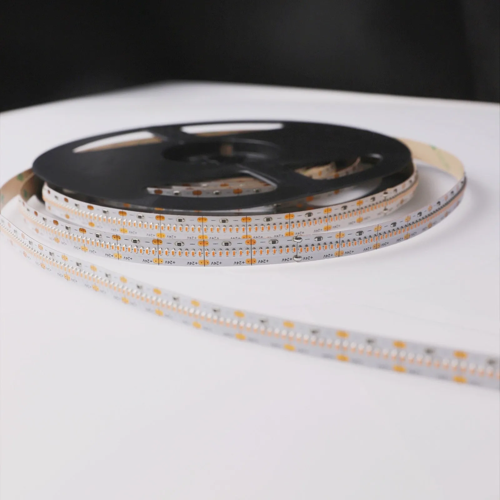 CRI-MAX™ CRI 95  High Brightness LED Flexible Strip 4000K 5000K - 420 LEDs/m - 5m/Reel