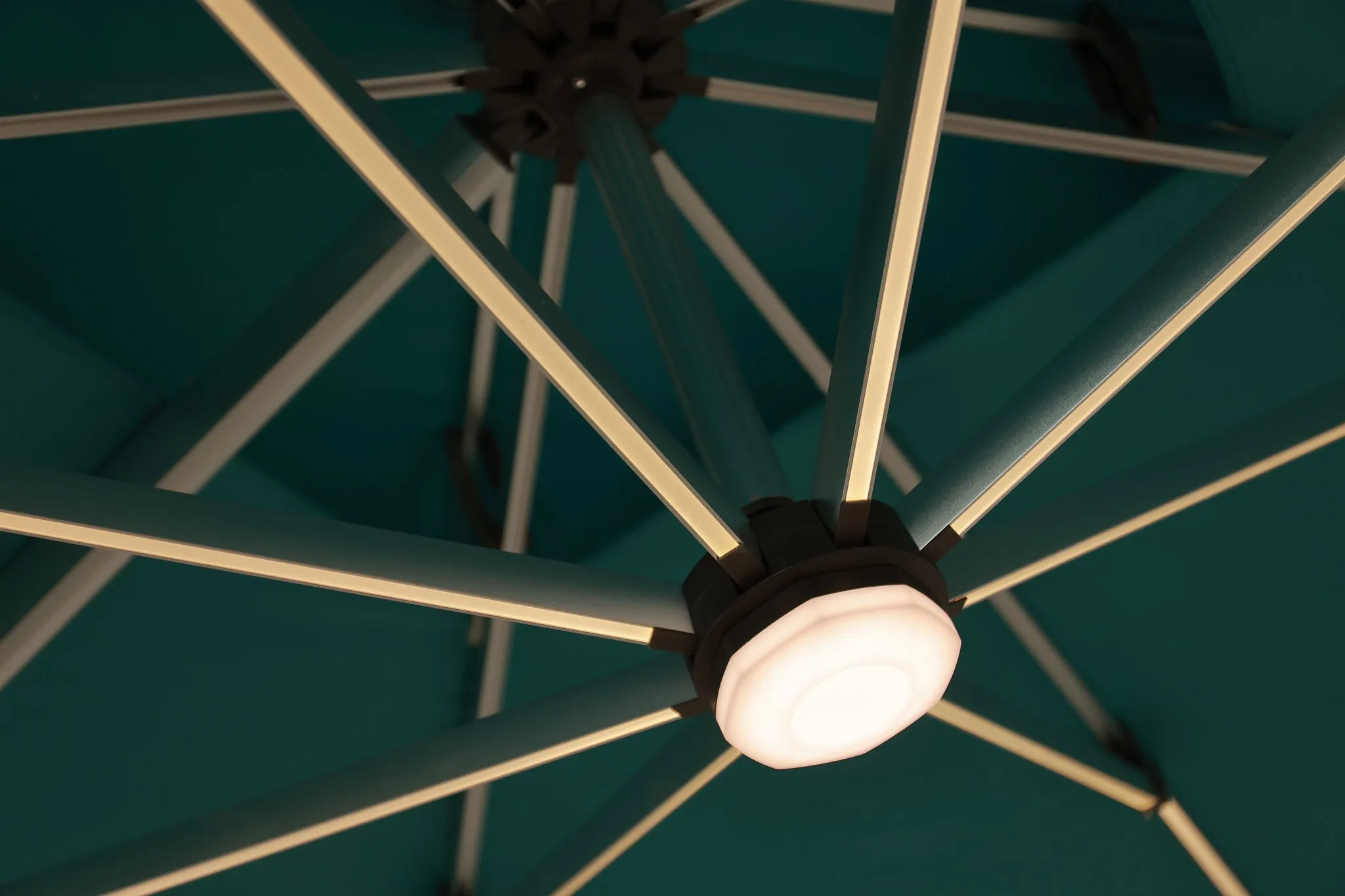 GRANTHAM Side Pole Parasol