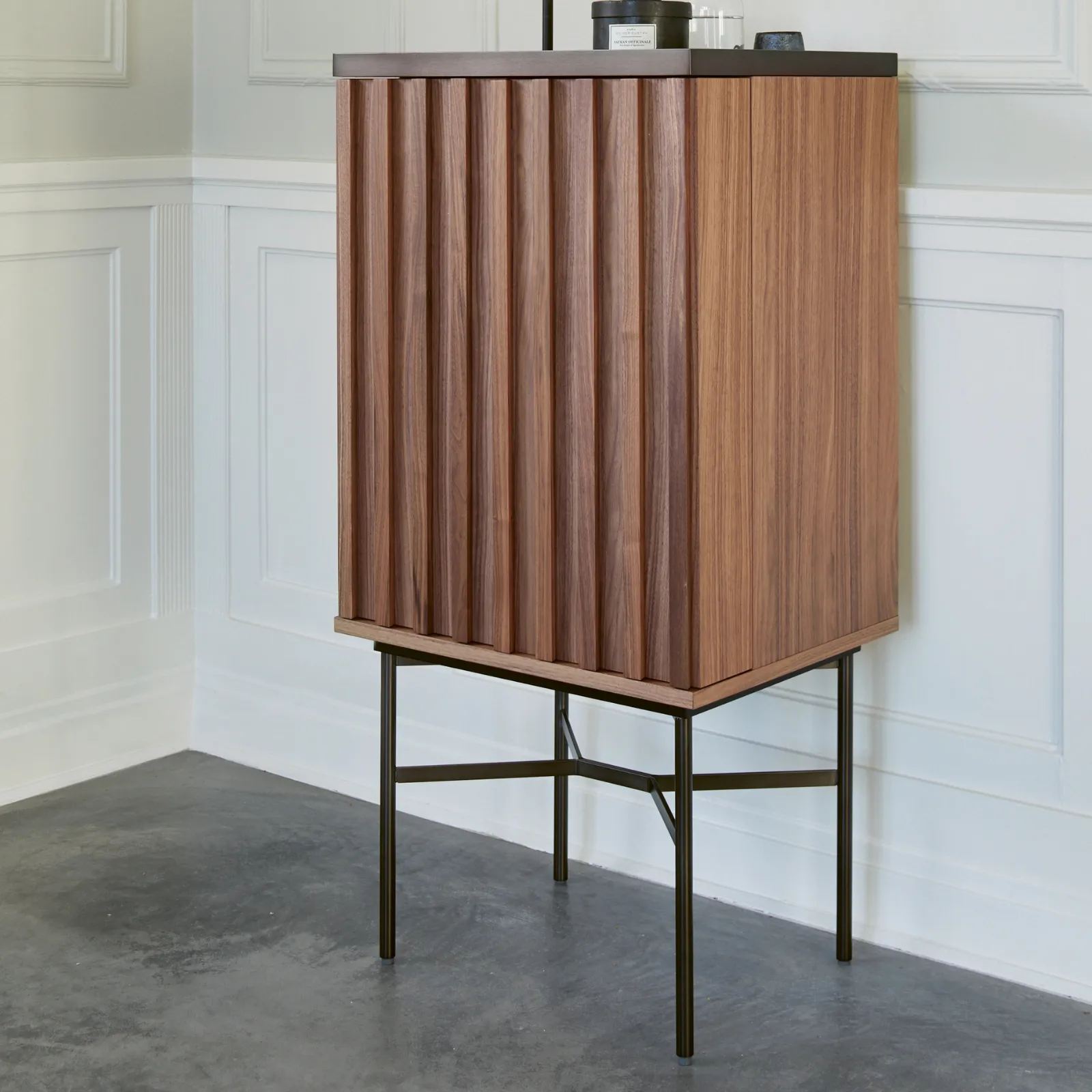 Harri Slim High | Bar Cabinet