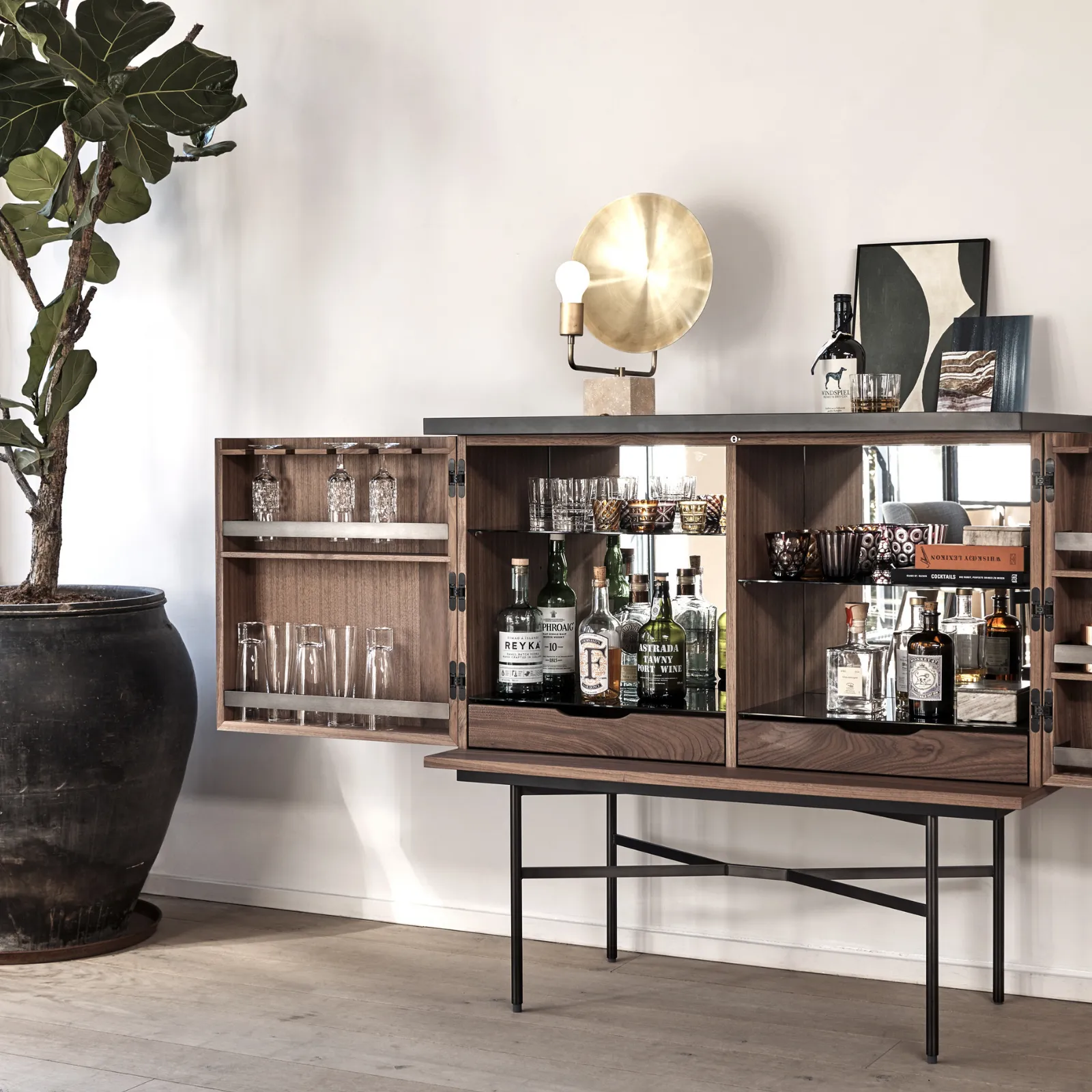 Harri Wide Low | Bar Cabinet