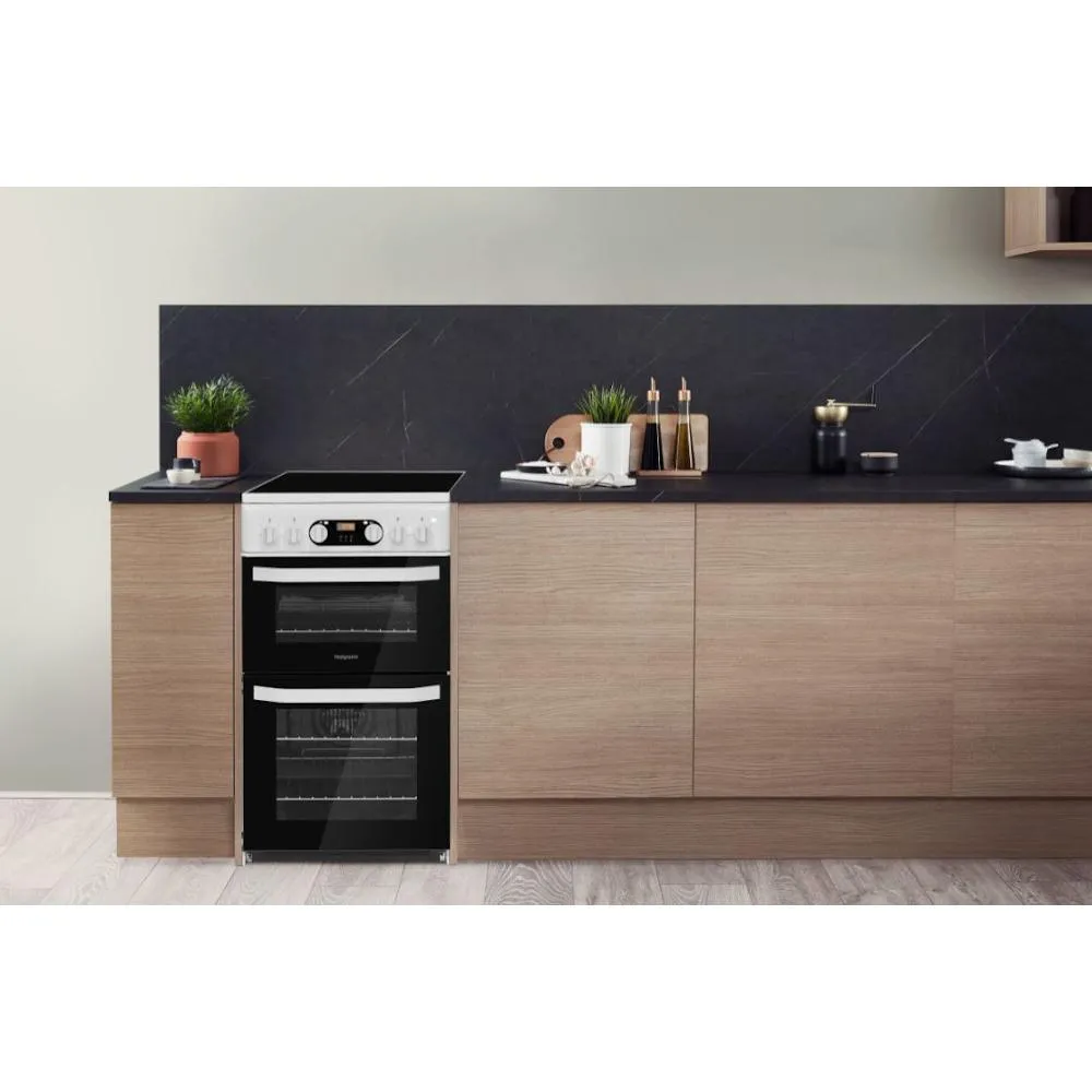 Hotpoint HD5V93CCW Ceramic Electric Cooker with Double Oven White