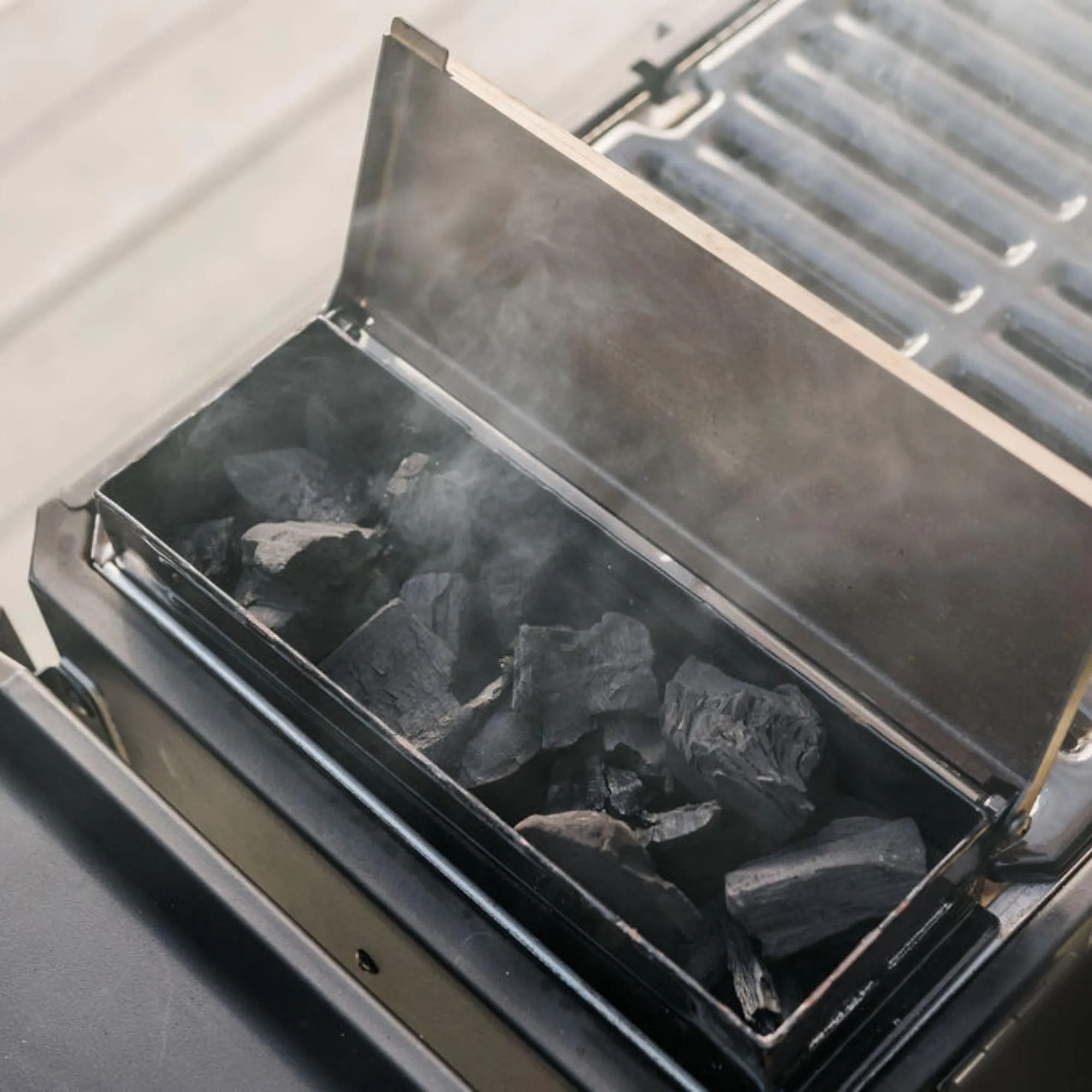 Masterbuilt Portable Charcoal BBQ with Cart
