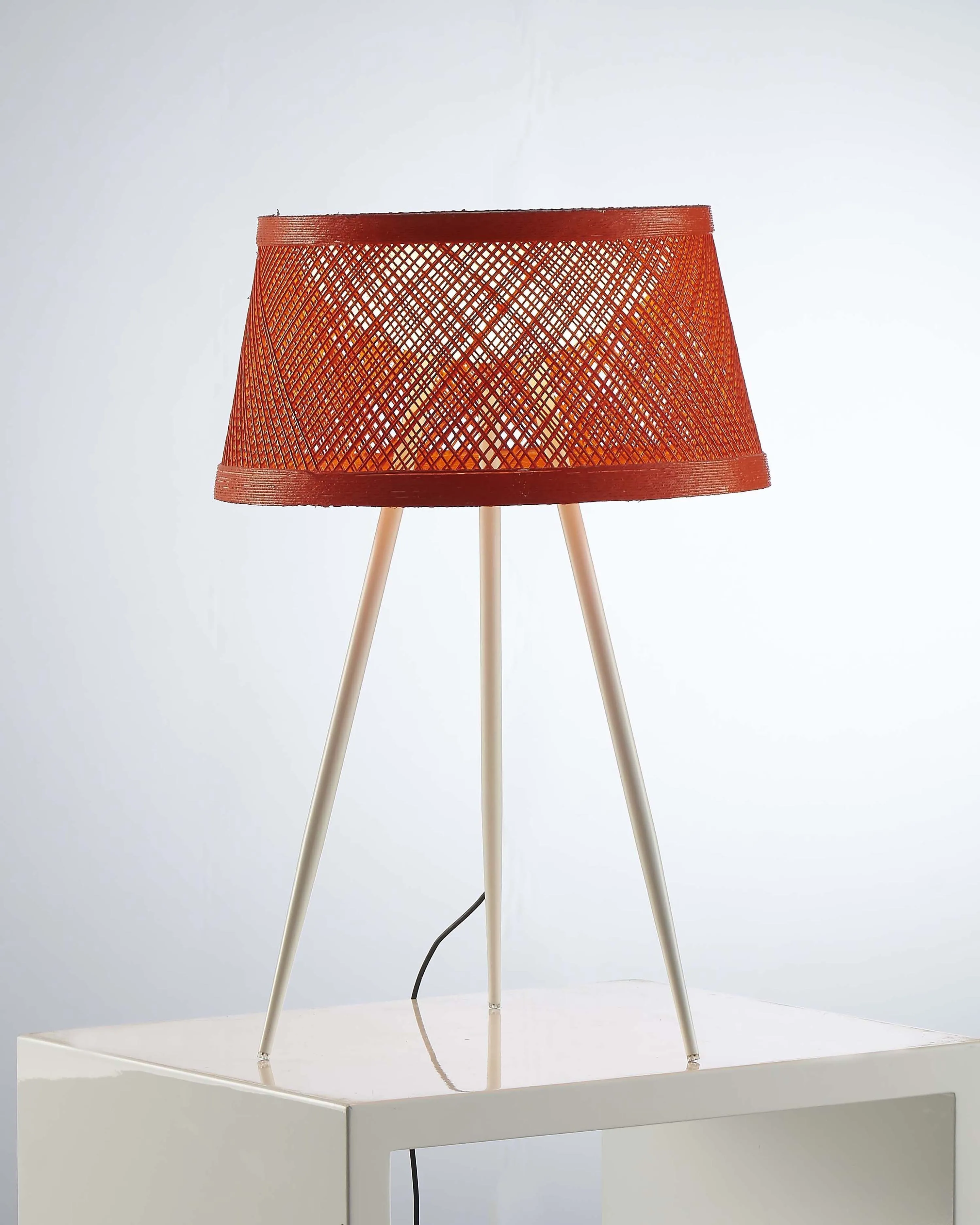 Modern Cala Luxury Table Lamp