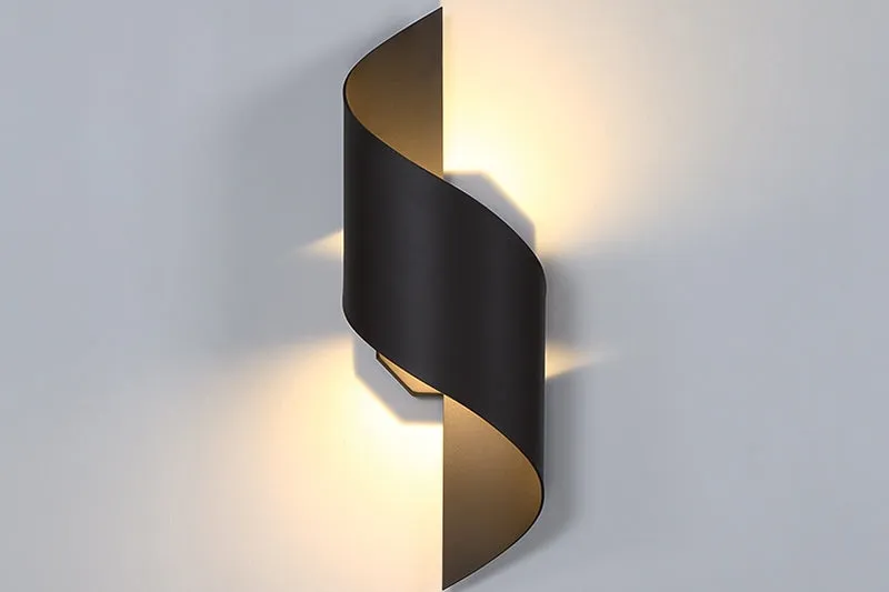 Modern Forms WS-W34524 Helix 1-lt 24" Tall LED Outdoor Wall Light