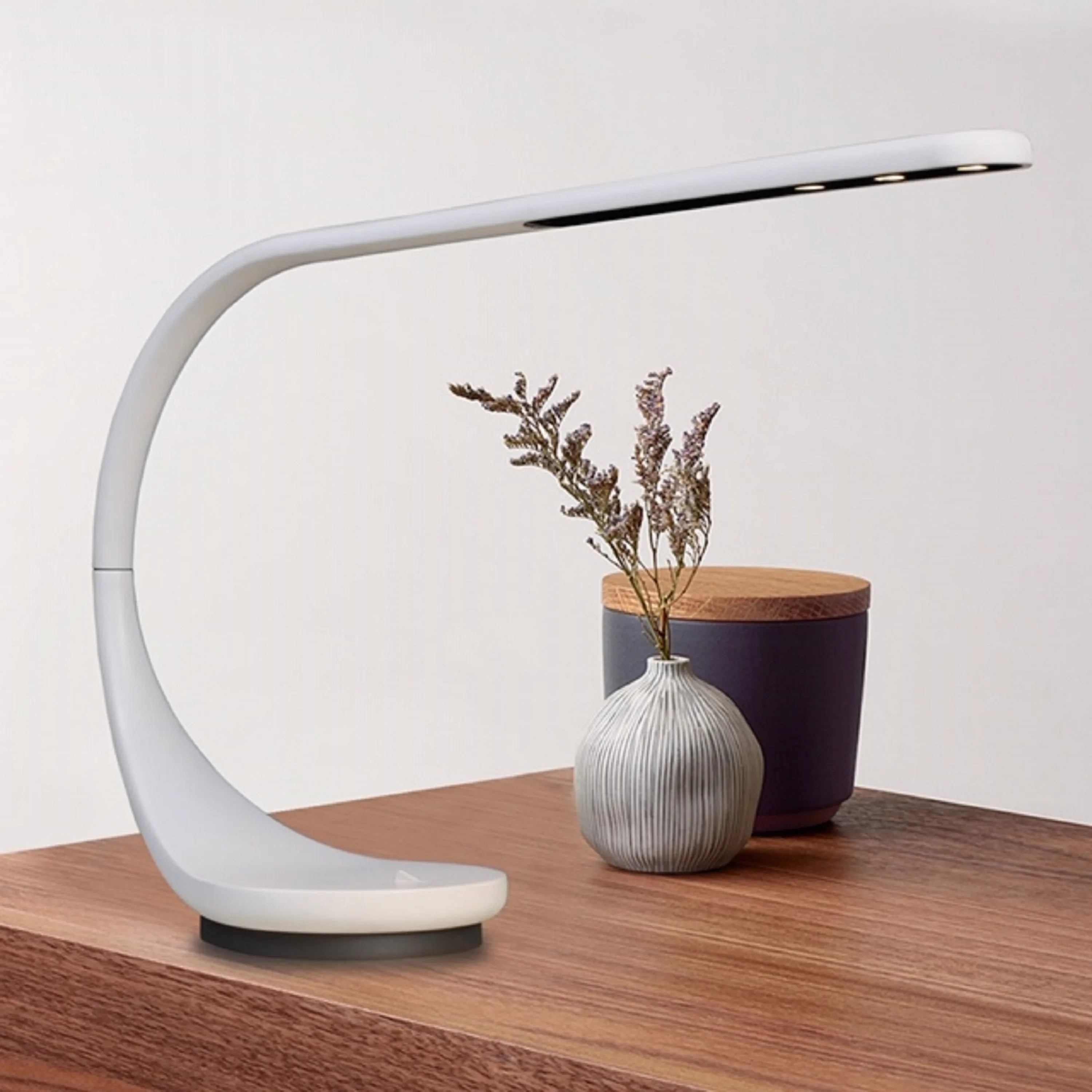 Modern Melchior Luxury Table Lamp