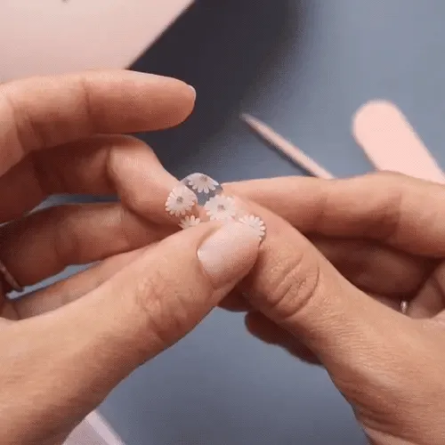MoYou London Gel Nail Strip ★ OOPSY DAISY