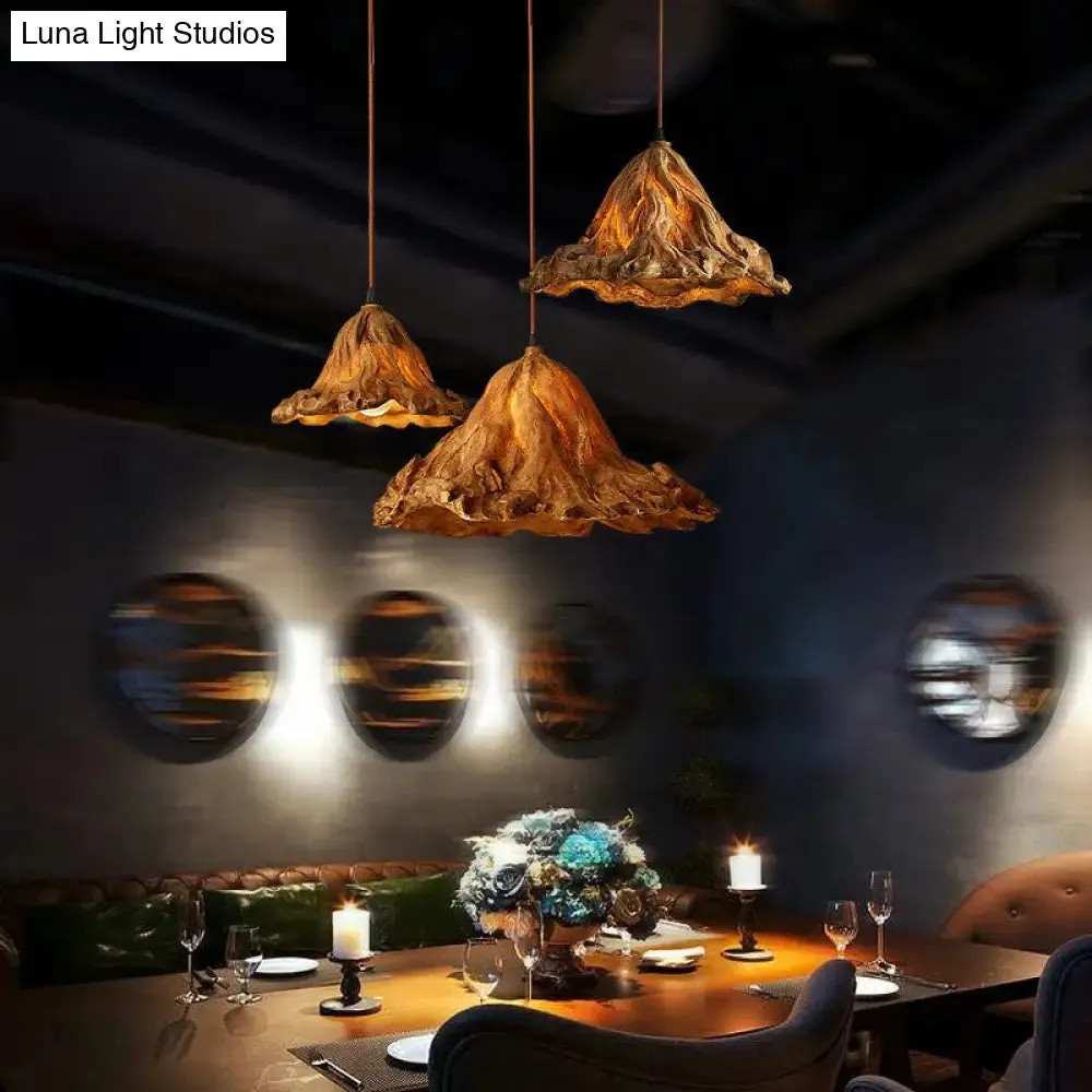 Resin Lotus Leaf Pendant Light - Artistic Single-Bulb Hanging Fixture for Restaurants