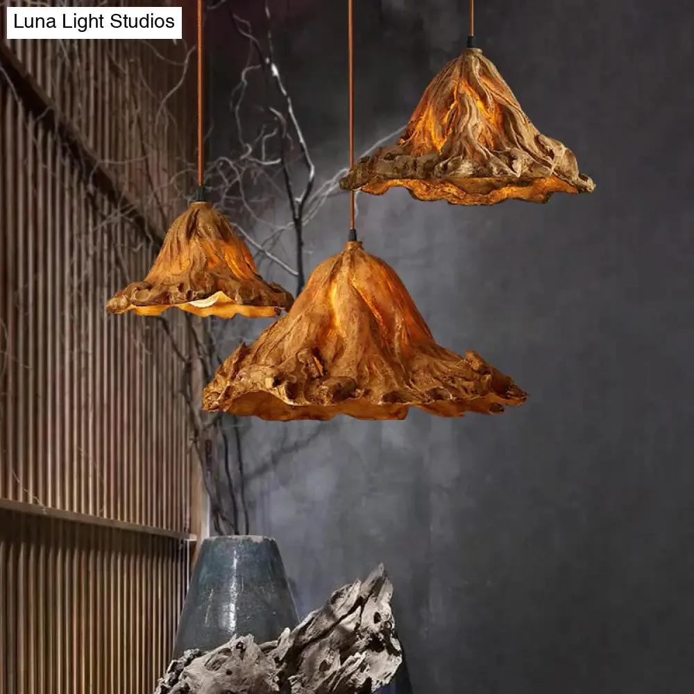 Resin Lotus Leaf Pendant Light - Artistic Single-Bulb Hanging Fixture for Restaurants