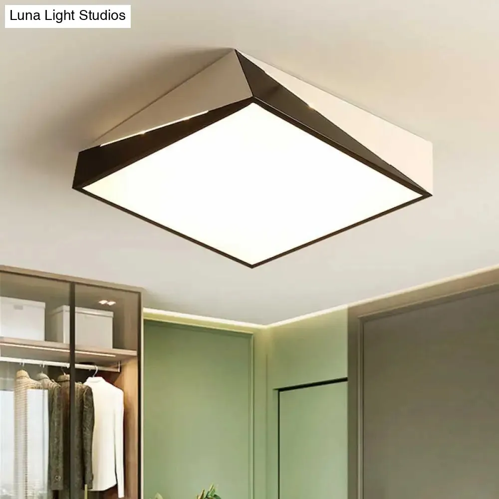 Stylish Split Design LED Flush Mount in Black and White with Warm/White Light for Living Room, Available in 3 Sizes (16"/19.5"/23.5")